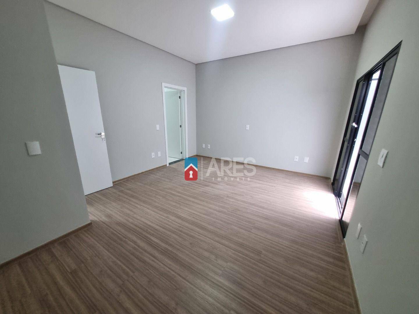 Casa à venda com 3 quartos, 168m² - Foto 11