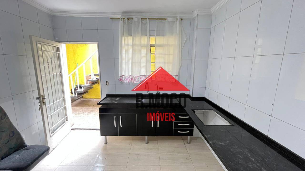 Casa para alugar com 2 quartos, 42m² - Foto 11