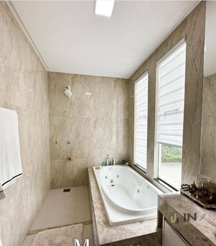 Chácara à venda com 5 quartos, 750m² - Foto 14