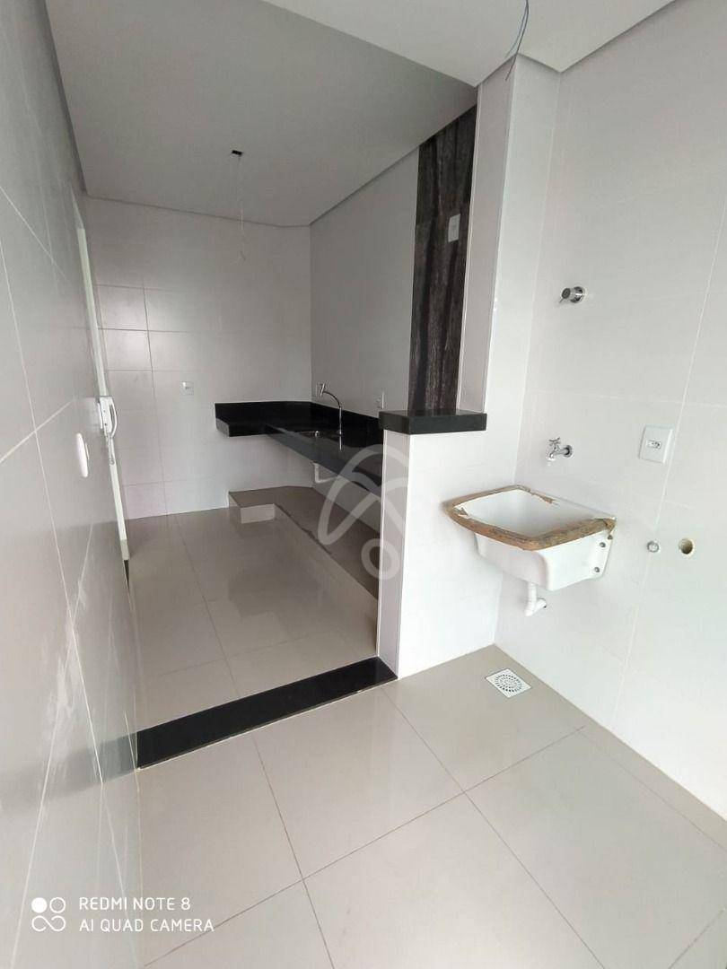 Apartamento à venda com 2 quartos, 61m² - Foto 3