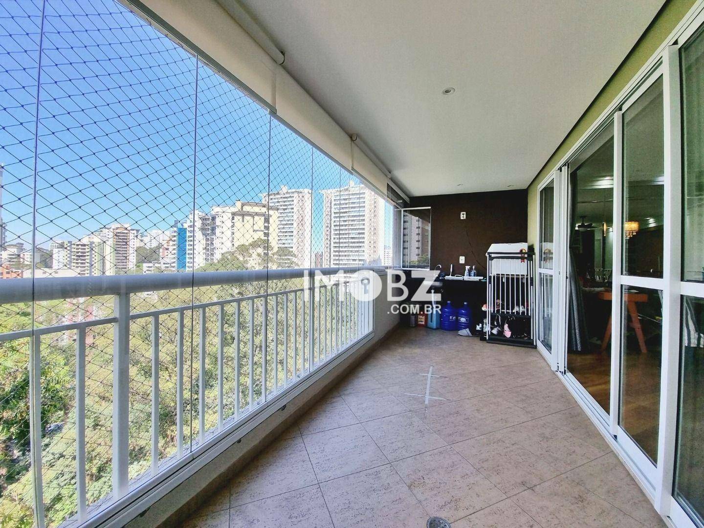 Apartamento à venda com 3 quartos, 121m² - Foto 6