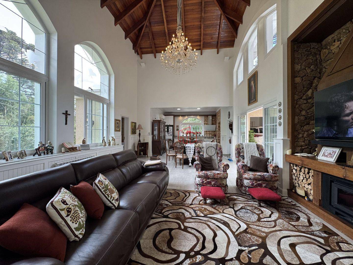 Casa de Condomínio à venda com 4 quartos, 400m² - Foto 4