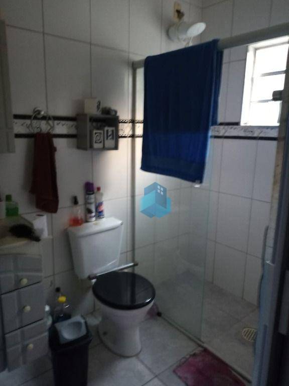 Casa à venda com 2 quartos, 100m² - Foto 13