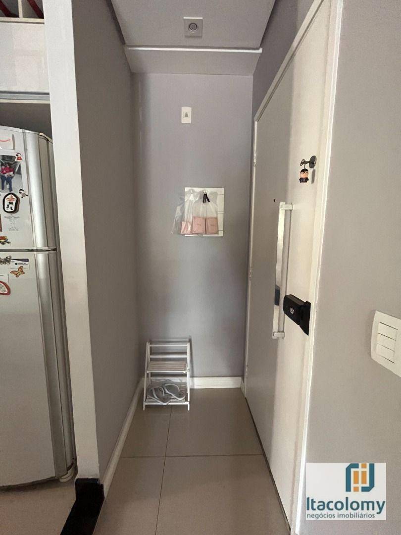 Apartamento à venda com 3 quartos, 80m² - Foto 22