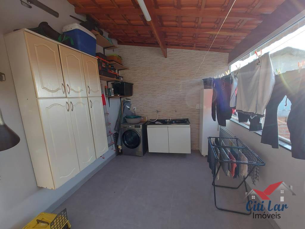 Casa à venda com 2 quartos, 109m² - Foto 22