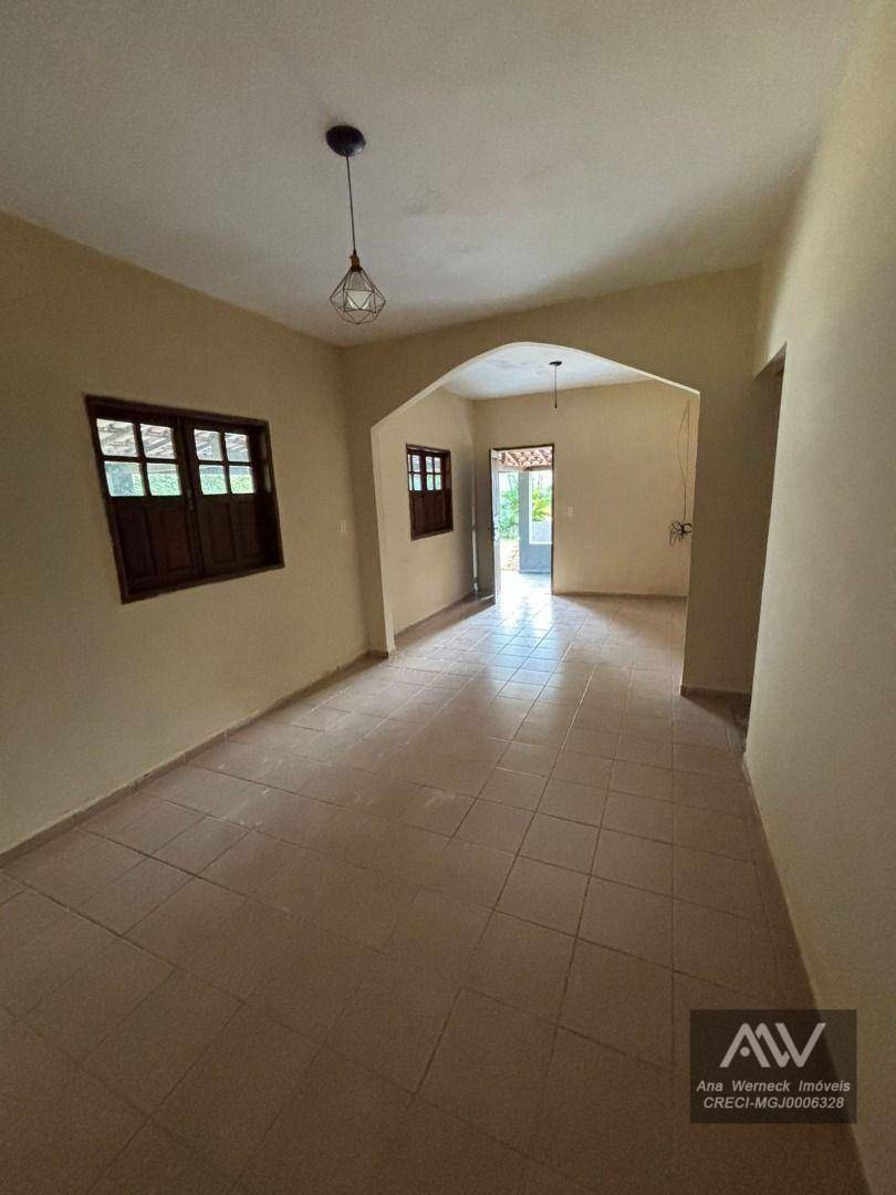Chácara à venda com 3 quartos, 1241M2 - Foto 4