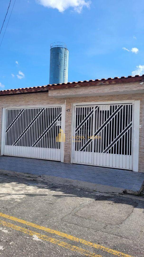 Casa à venda com 3 quartos, 190m² - Foto 1