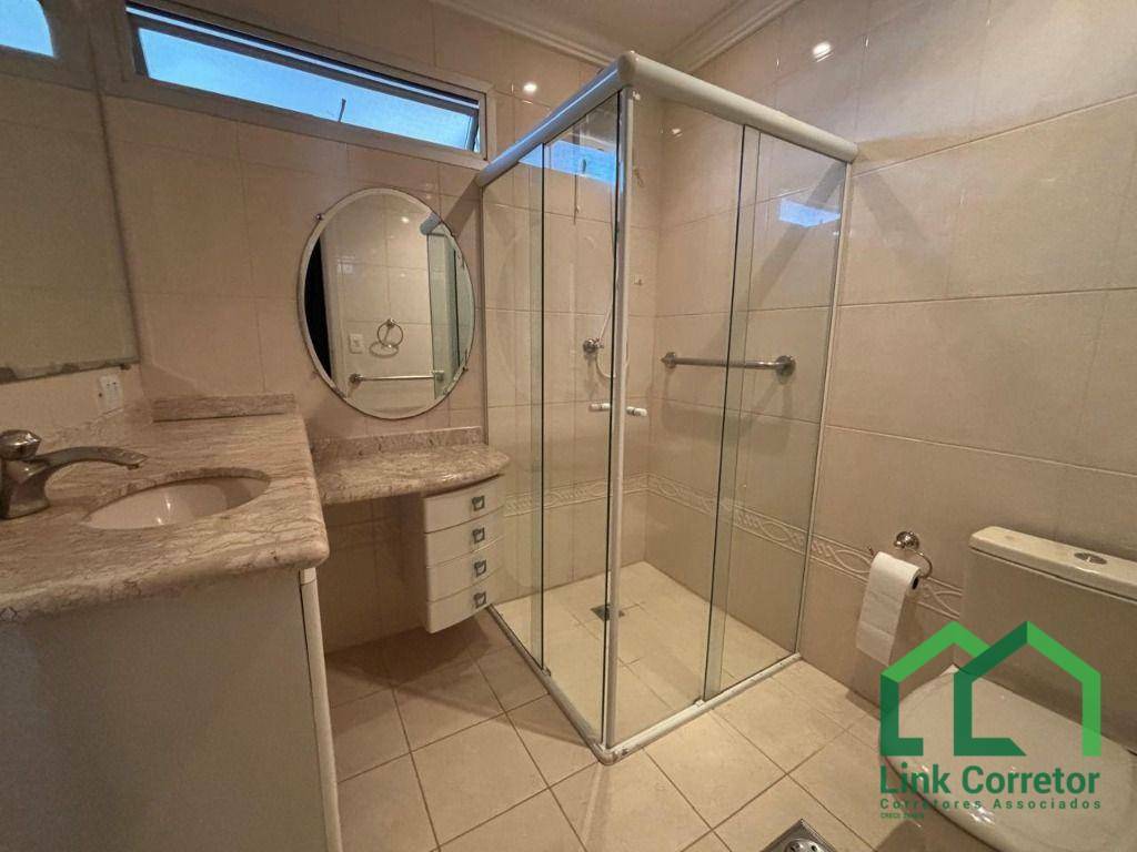 Apartamento para alugar com 3 quartos, 84m² - Foto 17