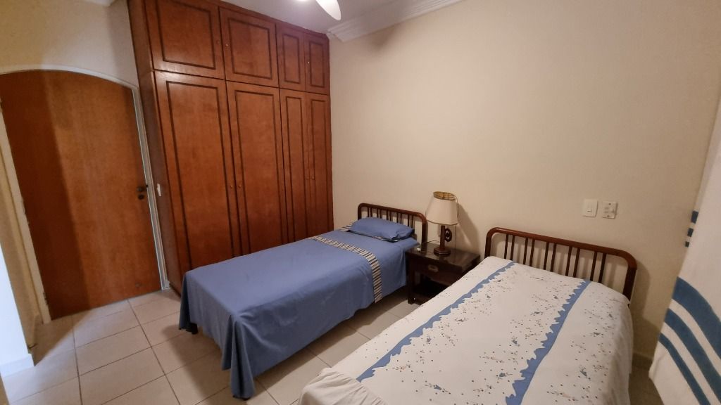 Apartamento à venda com 3 quartos, 196m² - Foto 16