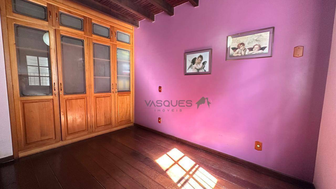 Casa à venda com 4 quartos, 371m² - Foto 23
