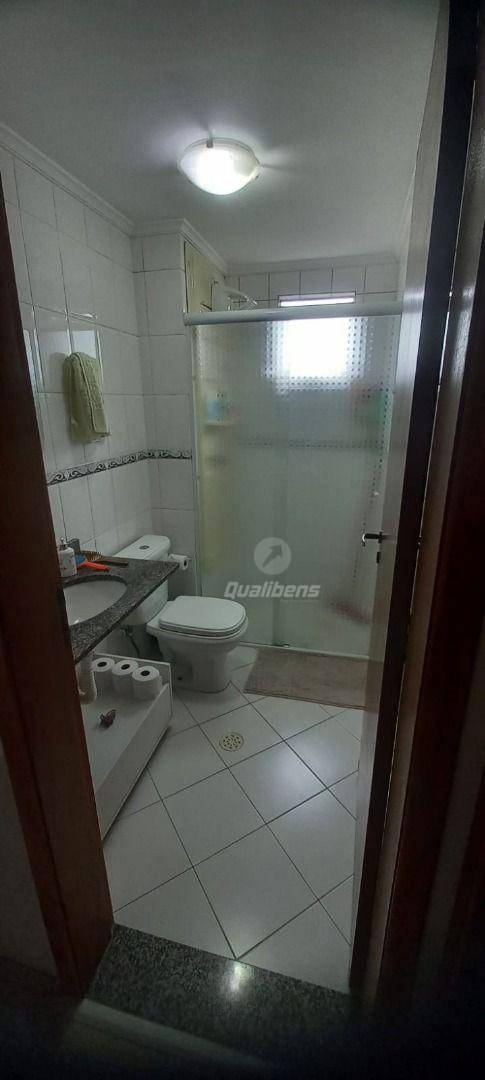 Apartamento à venda com 2 quartos, 70m² - Foto 14