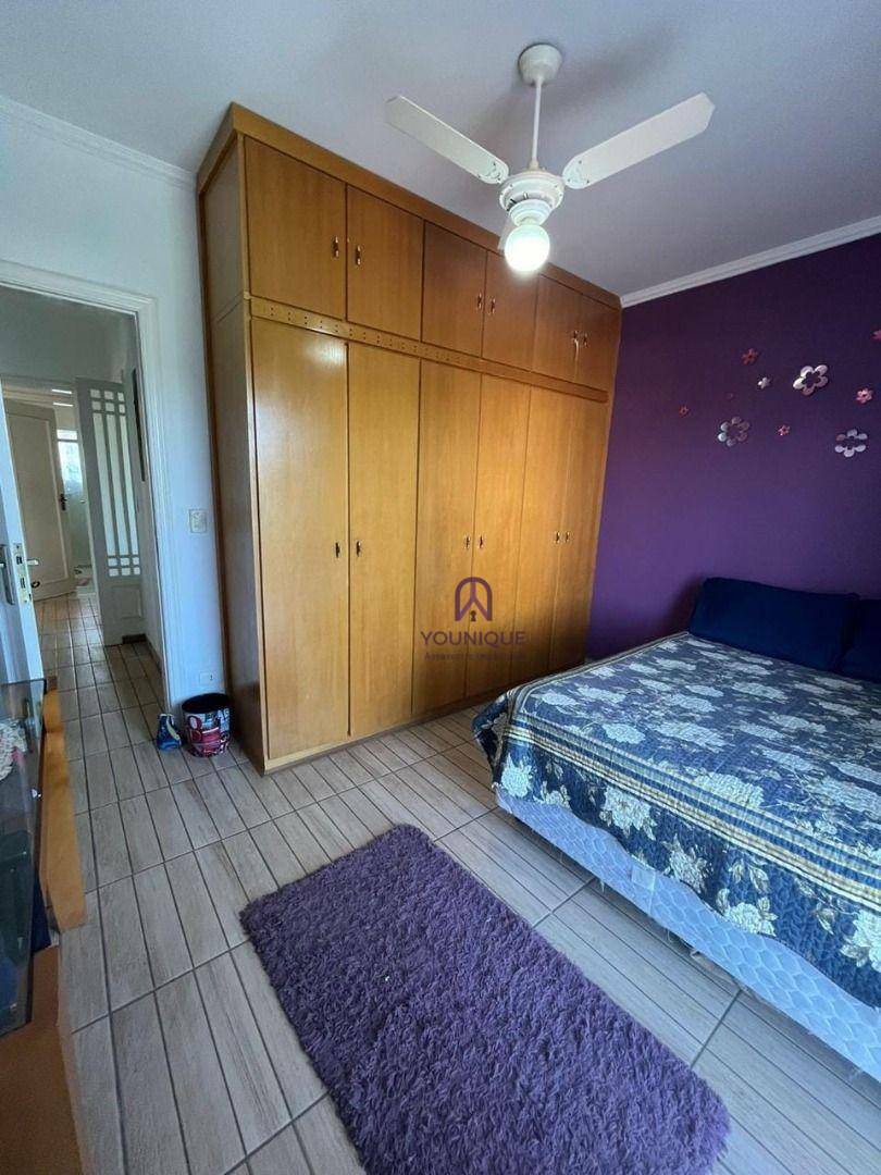 Casa à venda com 3 quartos, 236m² - Foto 35