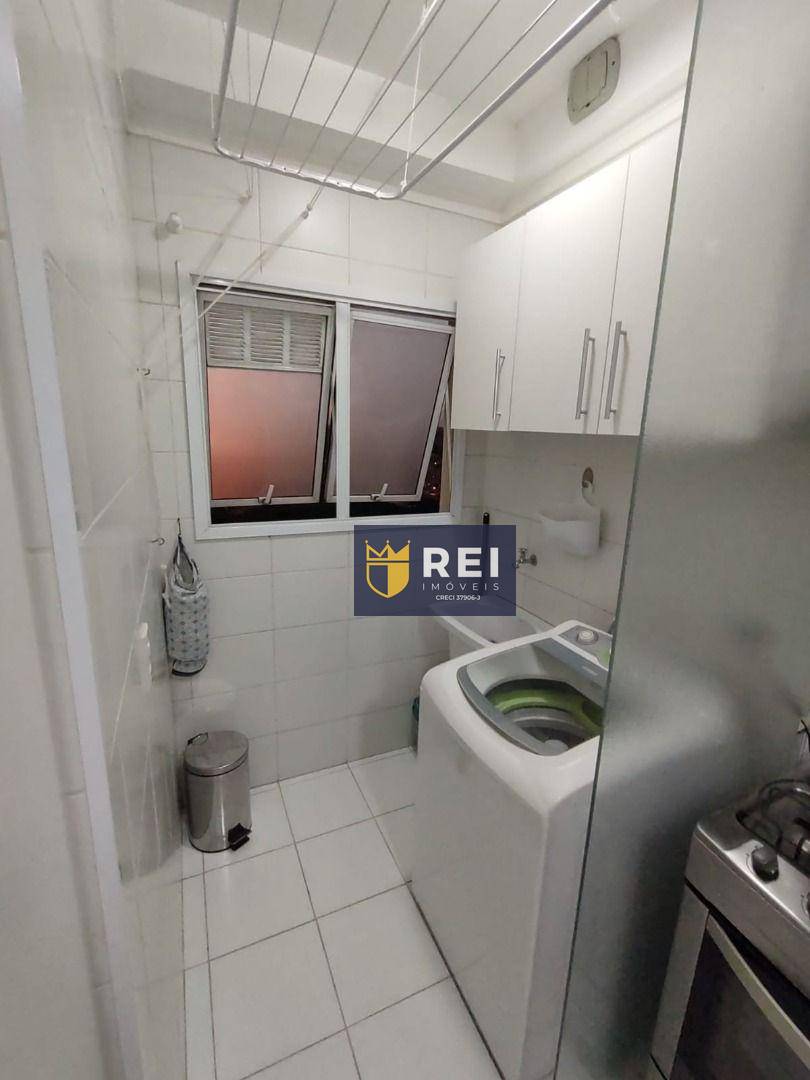 Apartamento à venda com 3 quartos, 76m² - Foto 4