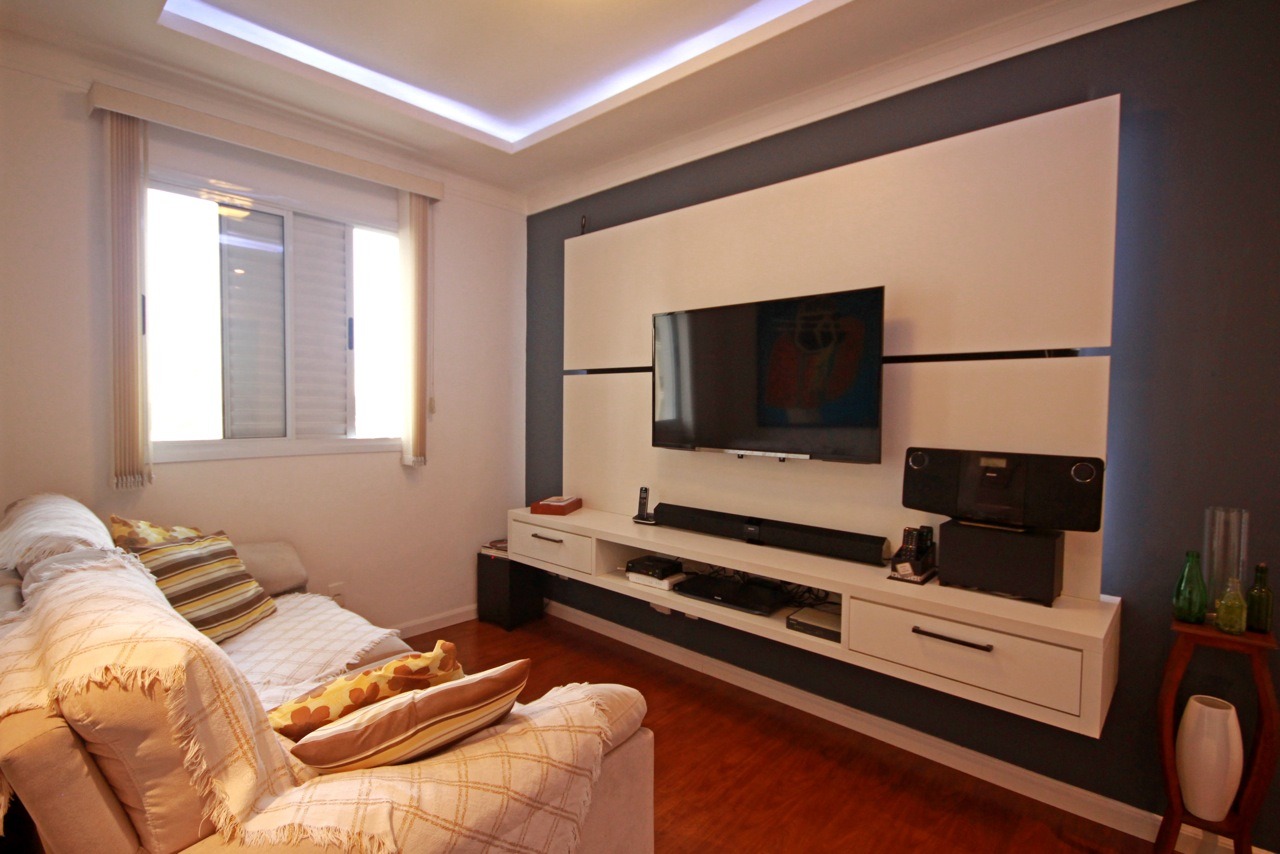 Apartamento à venda com 2 quartos, 70m² - Foto 11