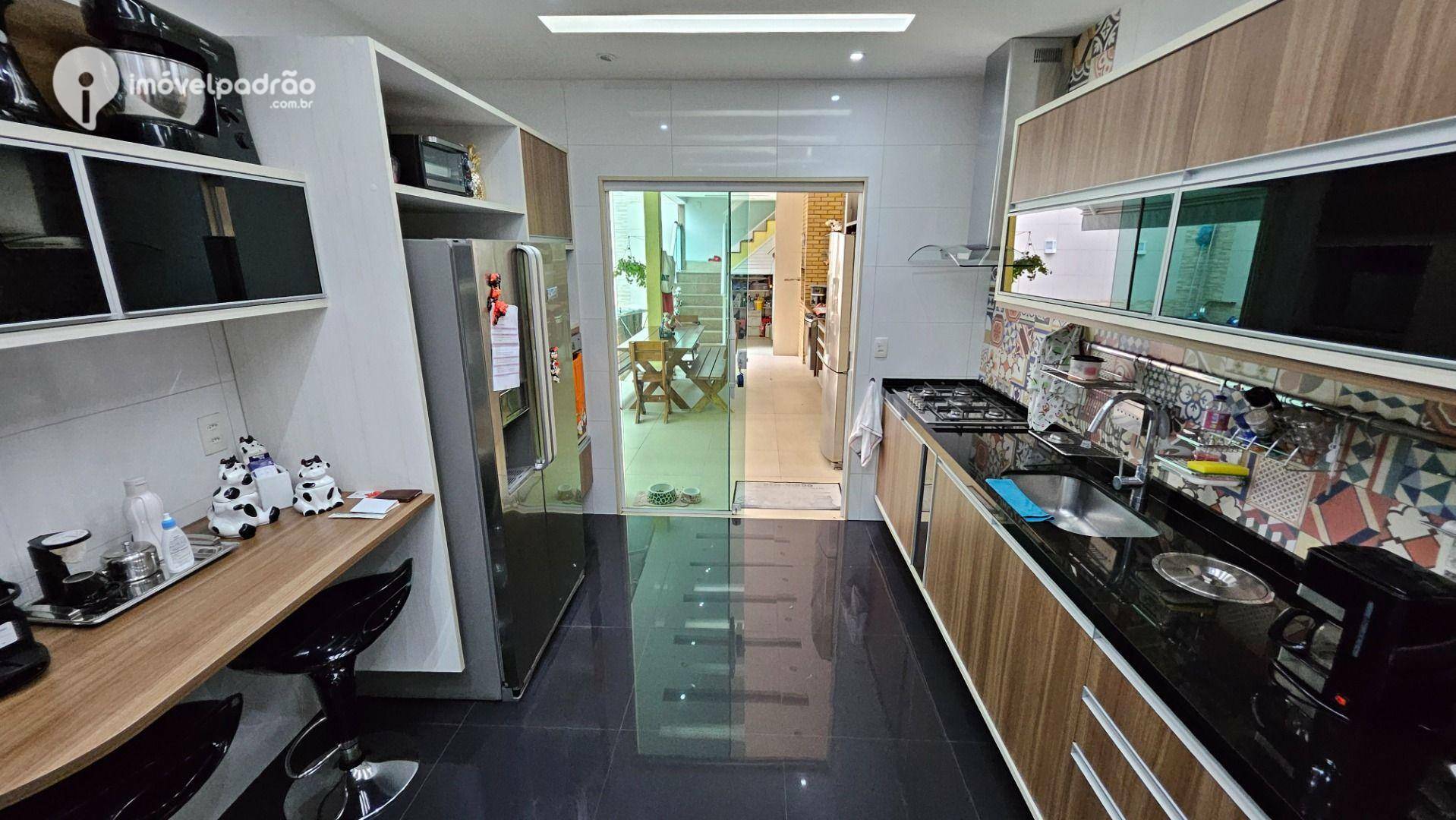 Casa de Condomínio à venda com 4 quartos, 299m² - Foto 59