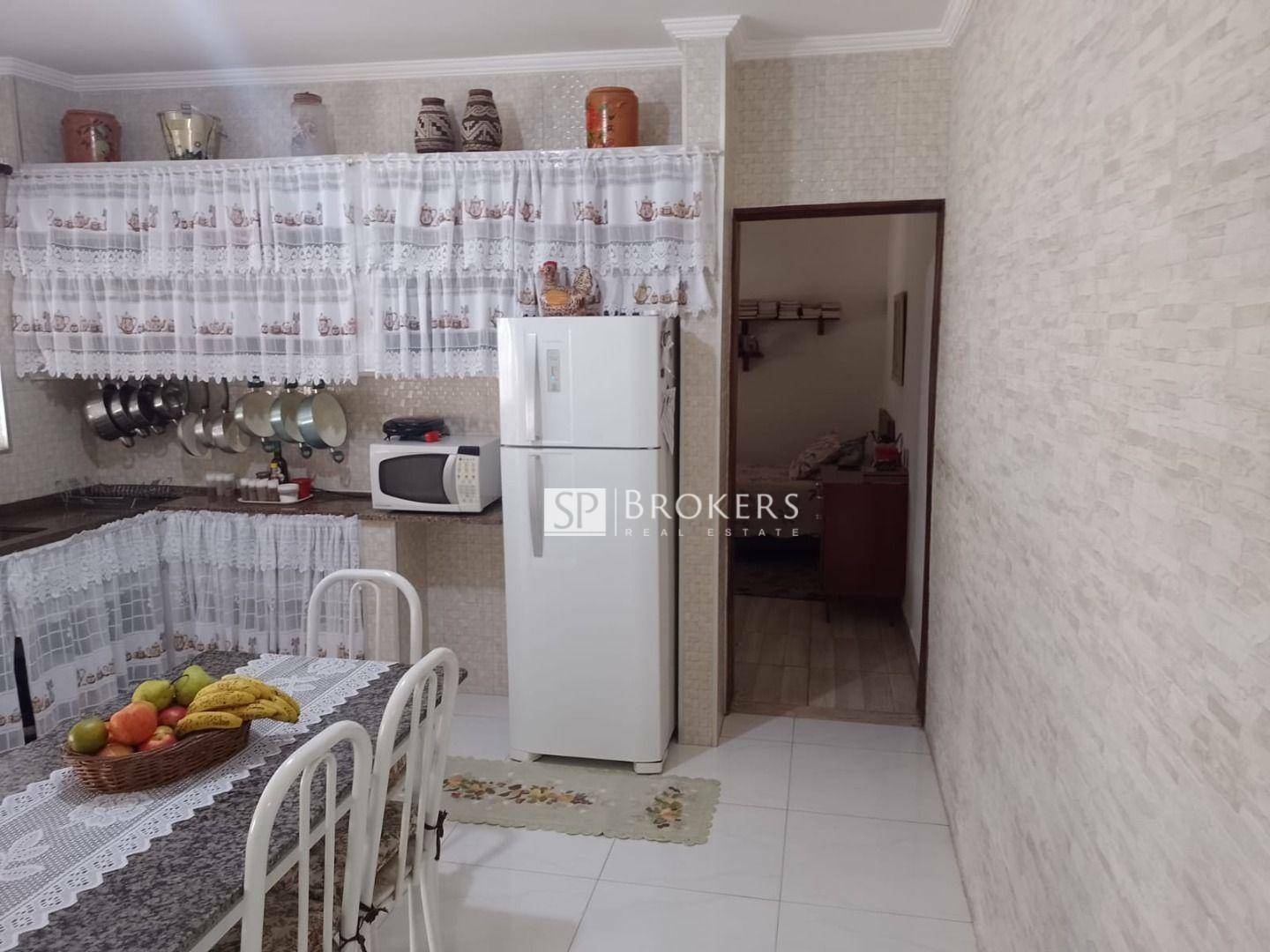 Casa à venda com 2 quartos, 208m² - Foto 26