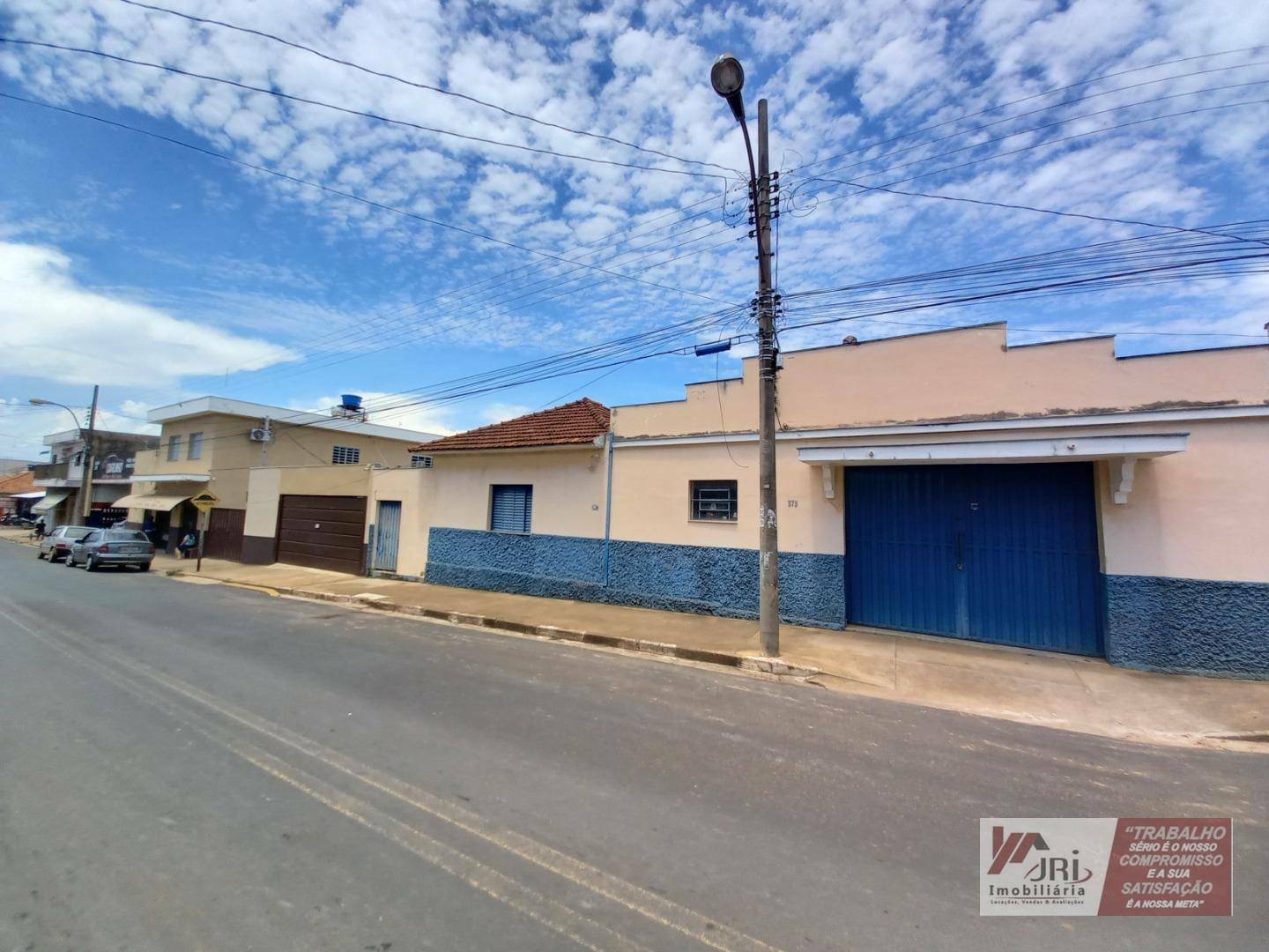 Depósito-Galpão-Armazém para alugar, 190m² - Foto 1