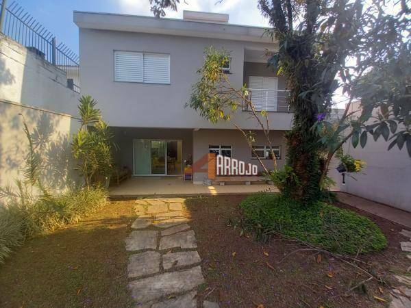 Casa à venda com 3 quartos, 340m² - Foto 31