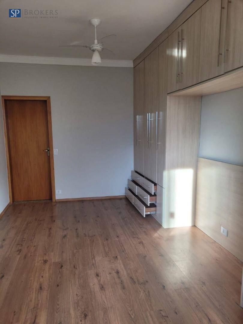 Casa à venda com 4 quartos, 181m² - Foto 17