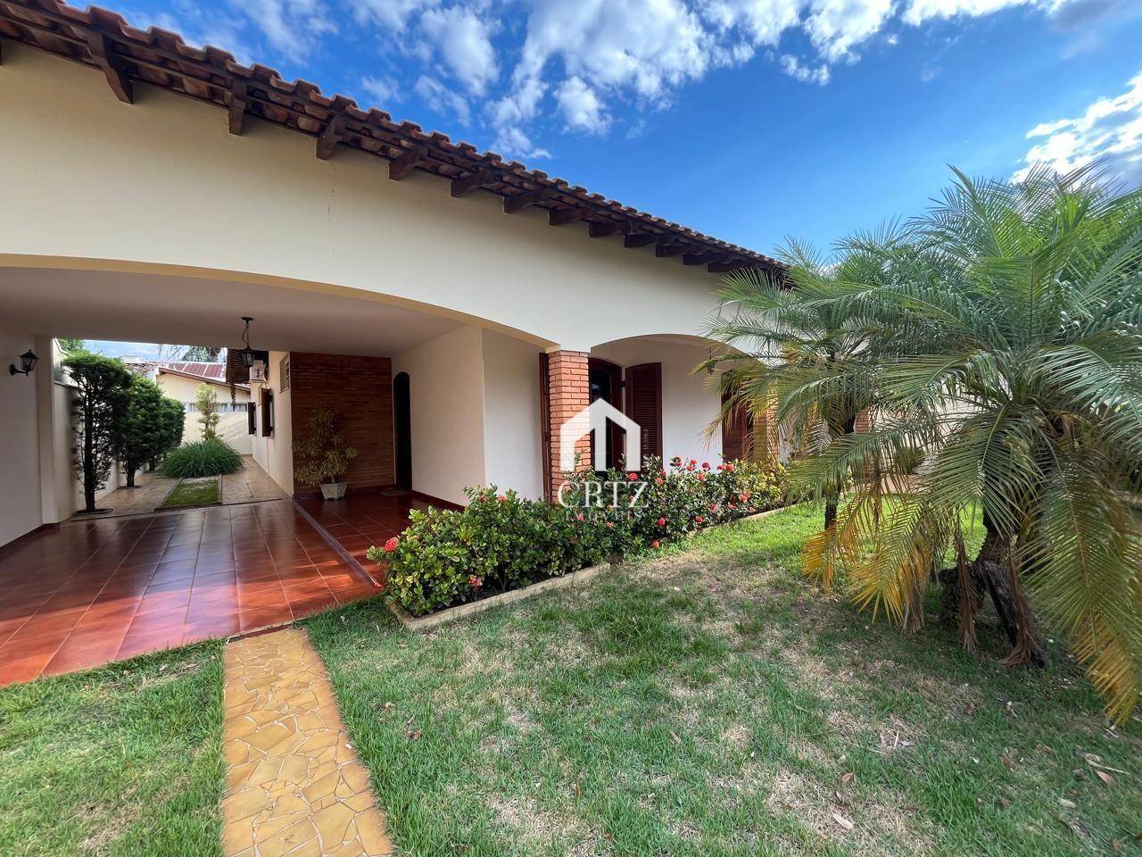 Casa, 3 quartos, 249 m² - Foto 1