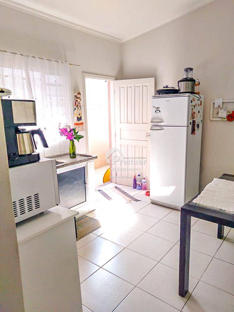 Casa à venda com 2 quartos, 69m² - Foto 6