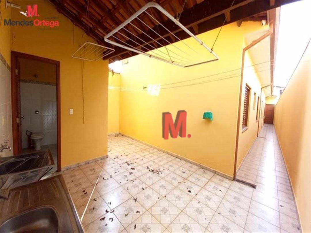 Casa à venda com 3 quartos, 181m² - Foto 21