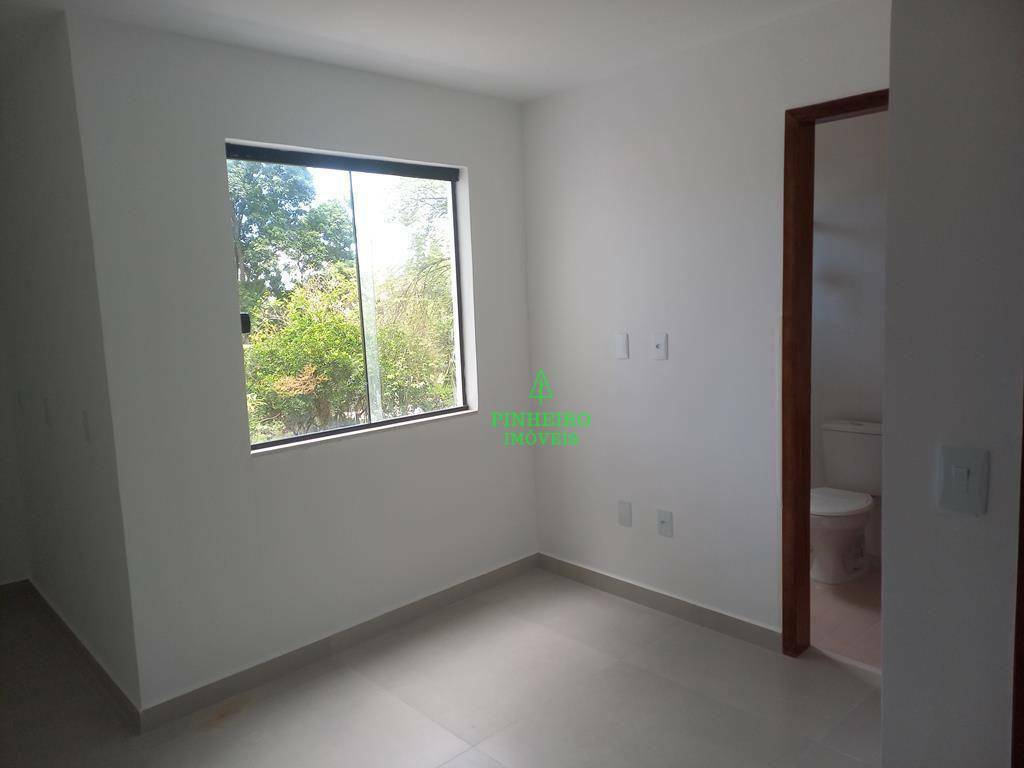 Casa à venda com 3 quartos, 202m² - Foto 14