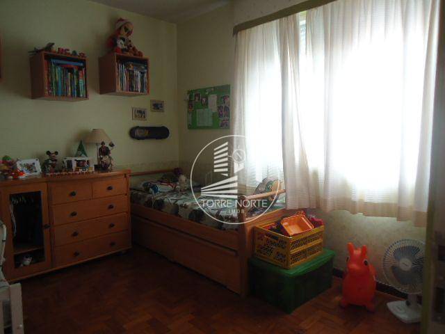 Apartamento à venda com 3 quartos, 167m² - Foto 23