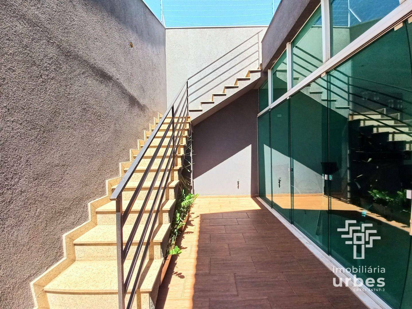 Casa à venda com 3 quartos, 306m² - Foto 14