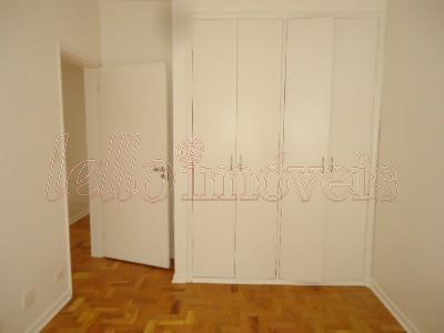 Apartamento para alugar com 3 quartos, 150m² - Foto 9