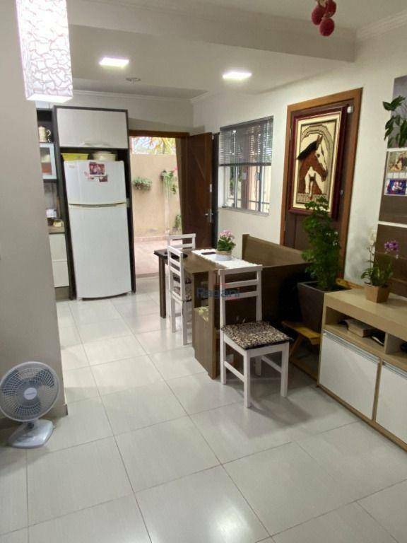 Sobrado à venda com 2 quartos, 65m² - Foto 15