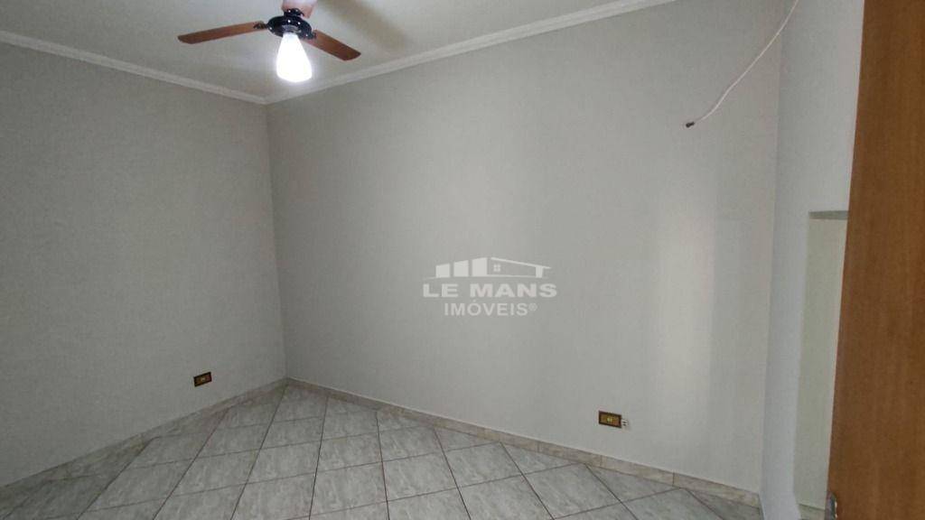 Casa à venda com 3 quartos, 120m² - Foto 13