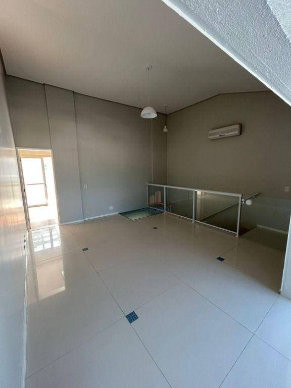 Cobertura à venda com 3 quartos, 230m² - Foto 15