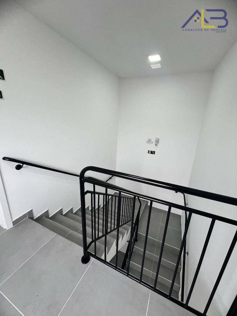 Apartamento para alugar com 2 quartos, 56m² - Foto 15