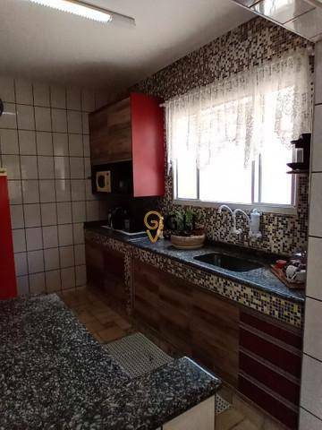 Sobrado à venda com 3 quartos, 300m² - Foto 6