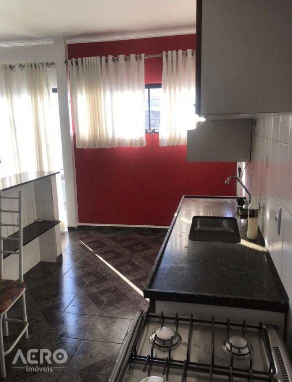 Casa à venda com 4 quartos, 286m² - Foto 22