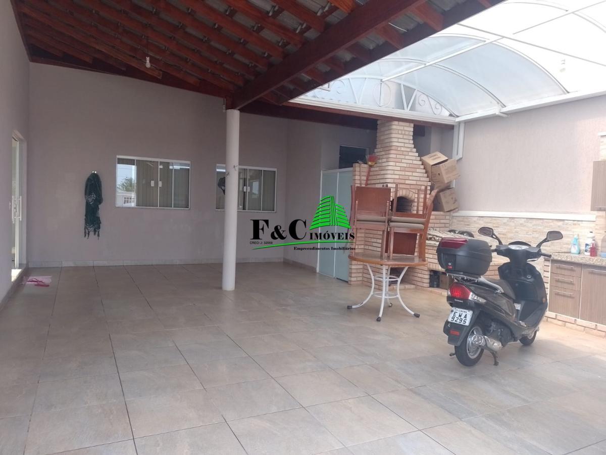 Casa à venda com 2 quartos, 250m² - Foto 17