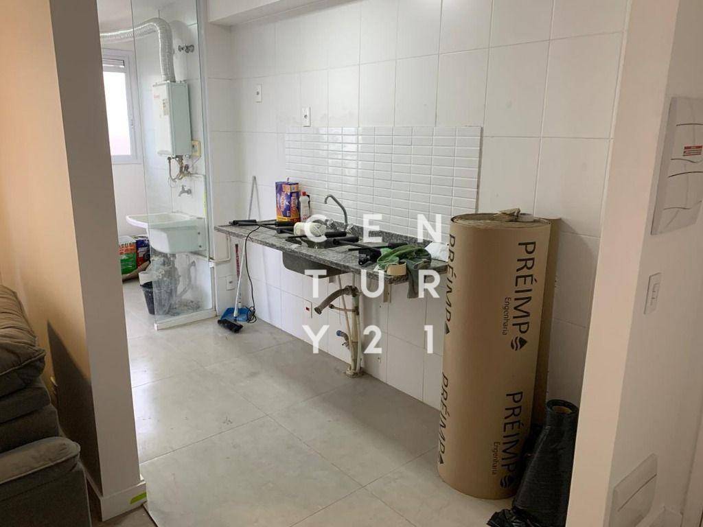 Apartamento à venda com 2 quartos, 60m² - Foto 2