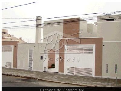 Sobrado à venda com 3 quartos, 130m² - Foto 1