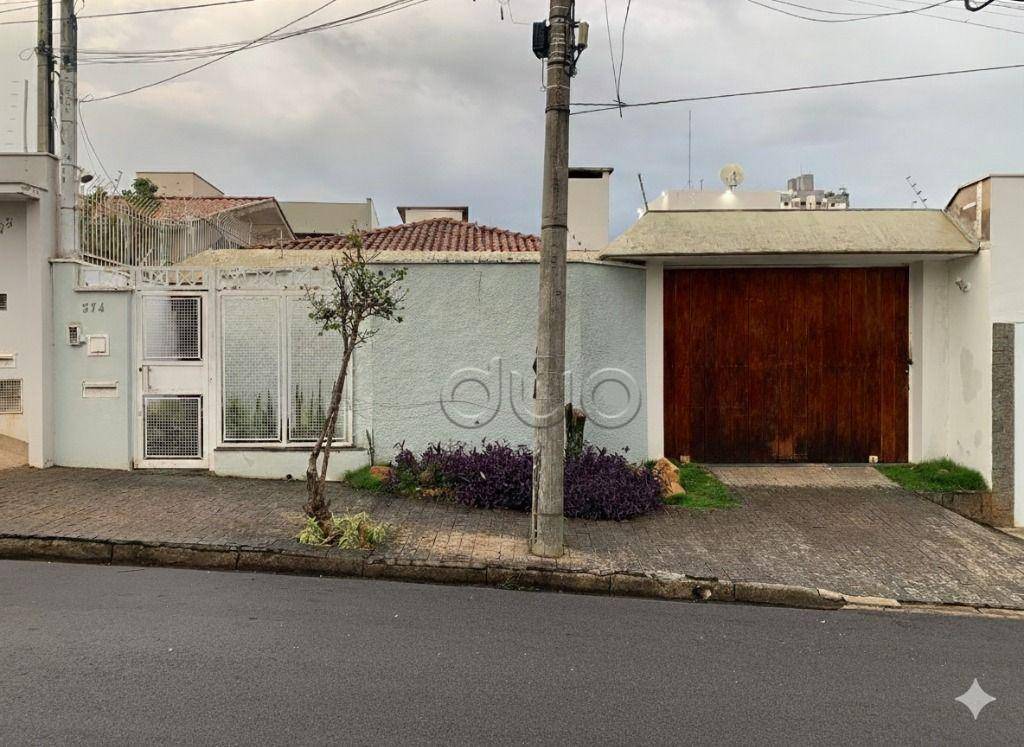 Casa, 3 quartos, 220 m² - Foto 1