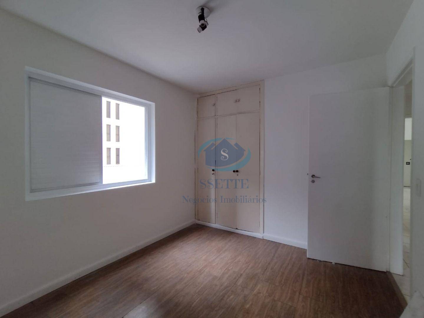 Apartamento para alugar com 3 quartos, 157m² - Foto 18