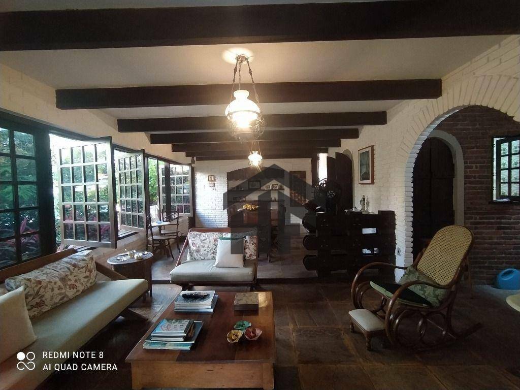 Casa à venda com 4 quartos, 350m² - Foto 8