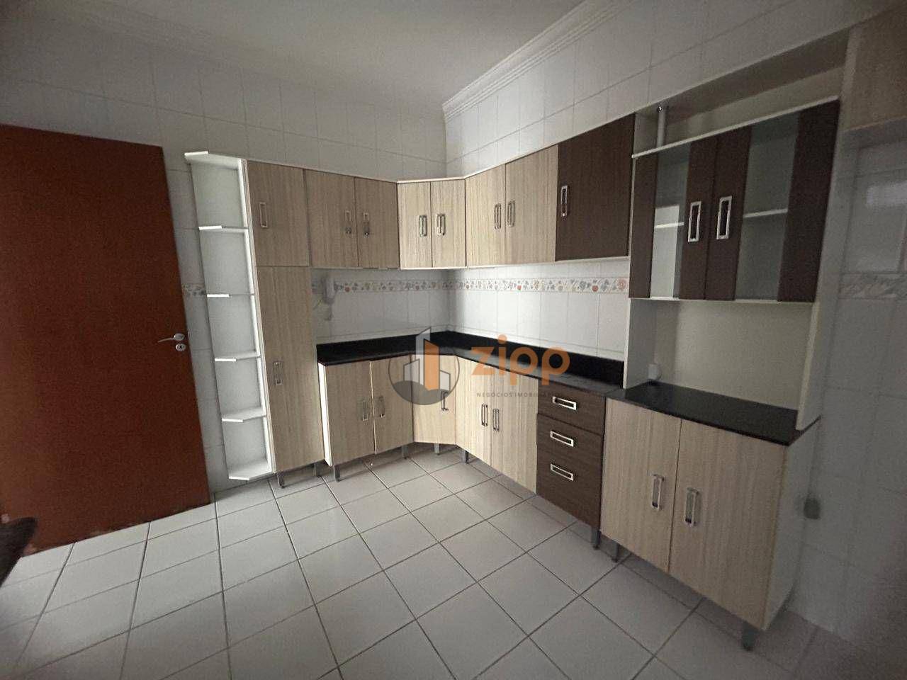 Sobrado para alugar com 2 quartos, 70m² - Foto 1