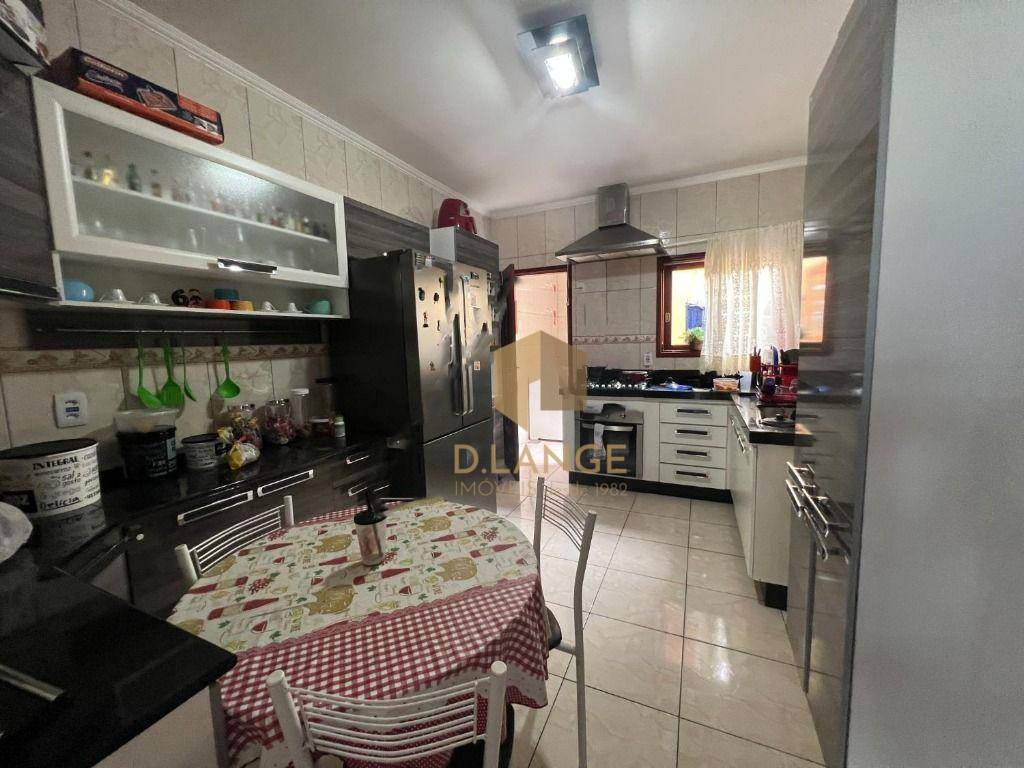 Casa à venda com 3 quartos, 234m² - Foto 5