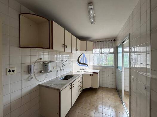 Apartamento à venda e aluguel com 2 quartos, 62m² - Foto 11