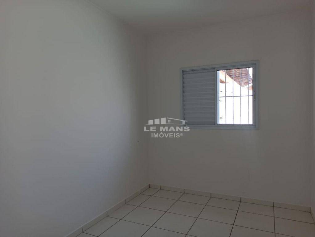 Casa à venda com 2 quartos, 100m² - Foto 6