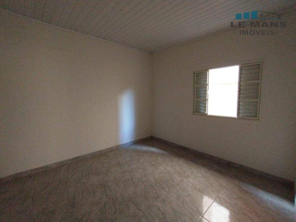 Casa à venda com 3 quartos, 73m² - Foto 13