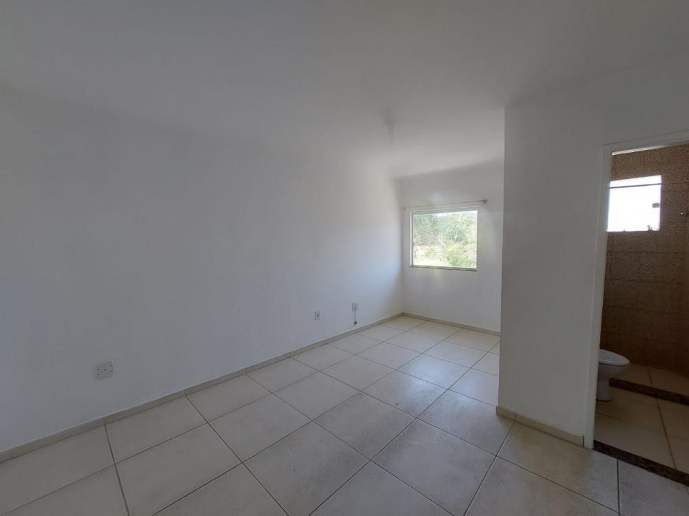 Casa à venda com 2 quartos, 100m² - Foto 10