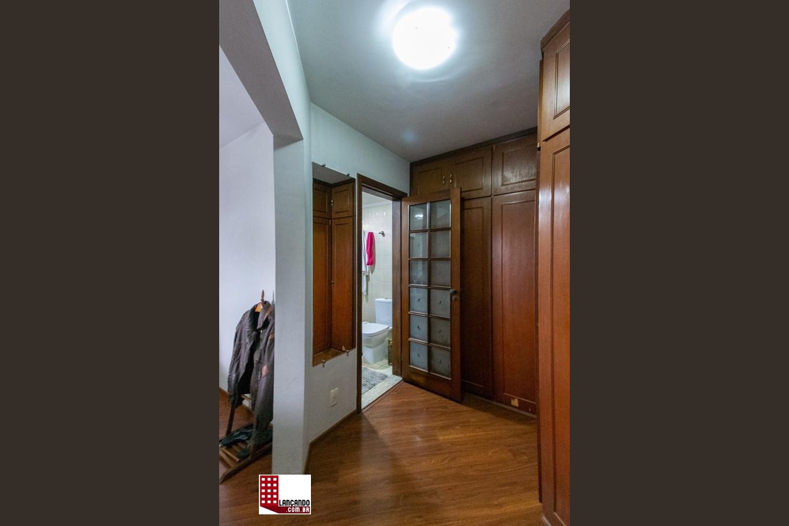 Apartamento à venda com 4 quartos, 160m² - Foto 2