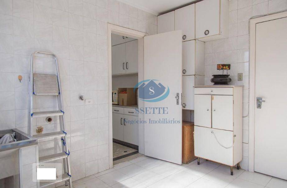 Apartamento à venda com 3 quartos, 160m² - Foto 8